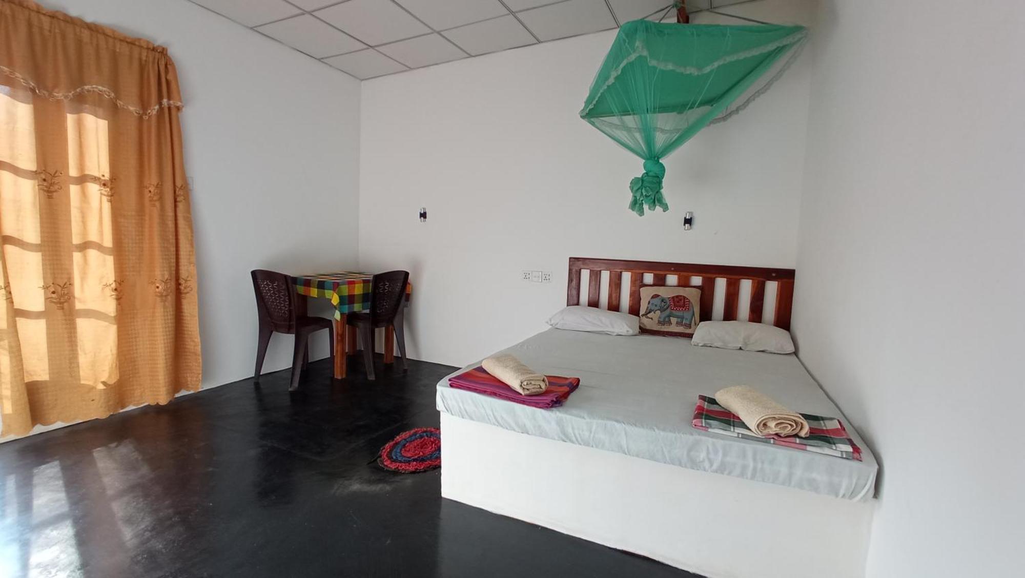 River Side & Swimming Pool Bed & Breakfast Udawalawe Exterior foto